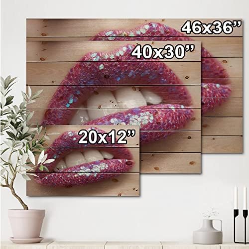 DesignQ žena ženske usne Pink ruž za usne i šljokice Modern & amp; savremeni drveni zidni dekor, Pink Wood Wall Art, veliki ljudi